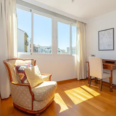 Con Parking En El Centro De Appartement