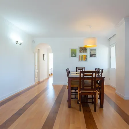 Appartement Con Parking En El Centro De