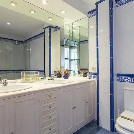 Con Parking En El Centro De Marbellac