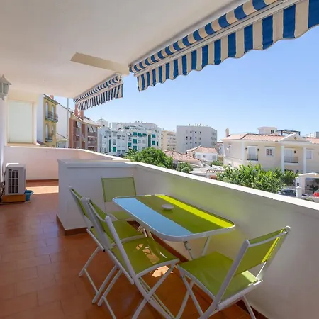 Con Parking En El Centro De Apartment Marbella
